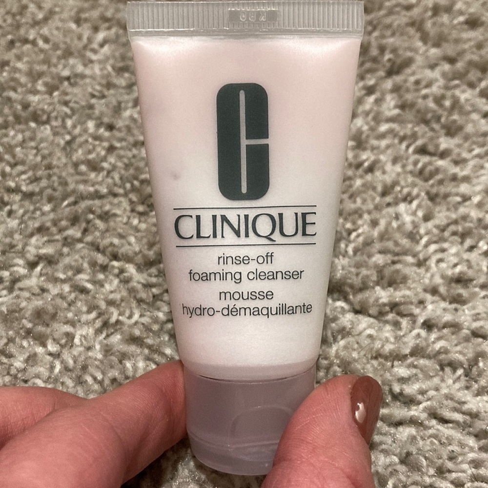 CLINIQUE FOAMING CLEANSER